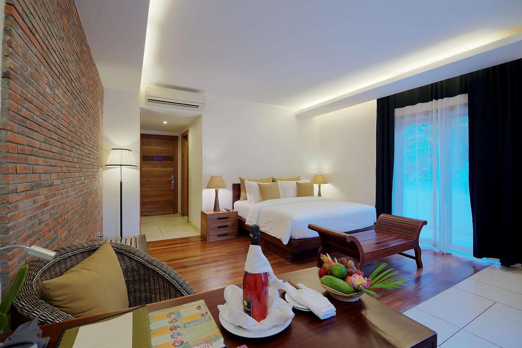 Nita By Vo Luxury Hotel Siem Reap Bagian luar foto